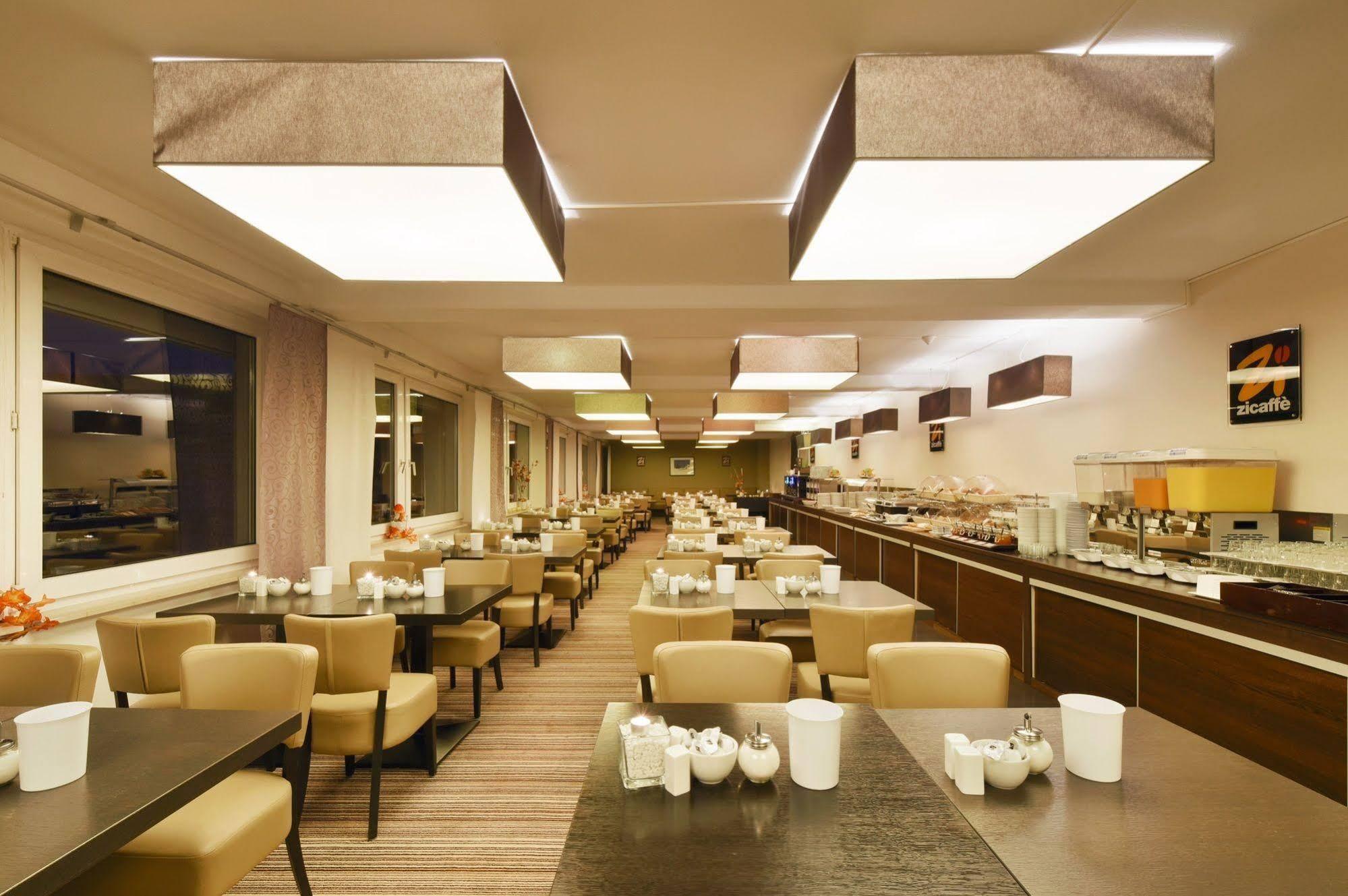 Zi Hotel Karlsruhe Eksteriør billede