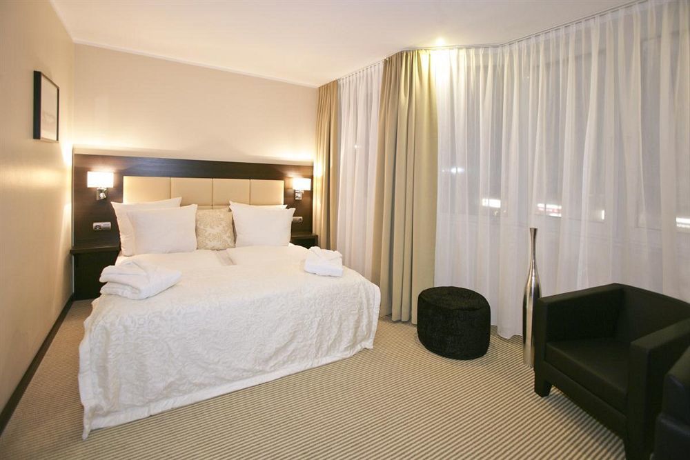 Zi Hotel Karlsruhe Eksteriør billede