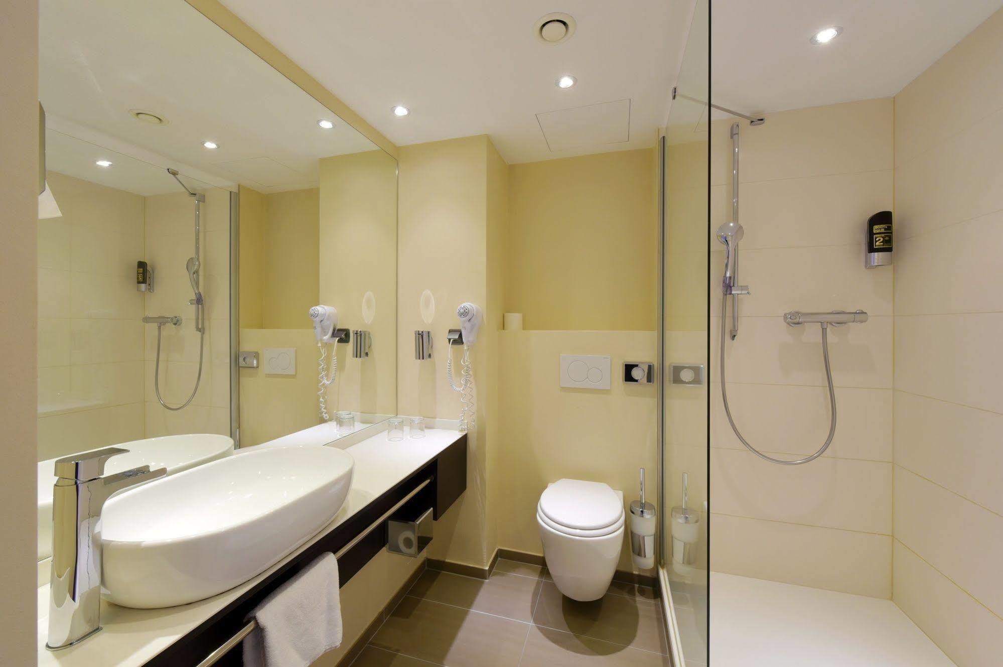 Zi Hotel Karlsruhe Eksteriør billede