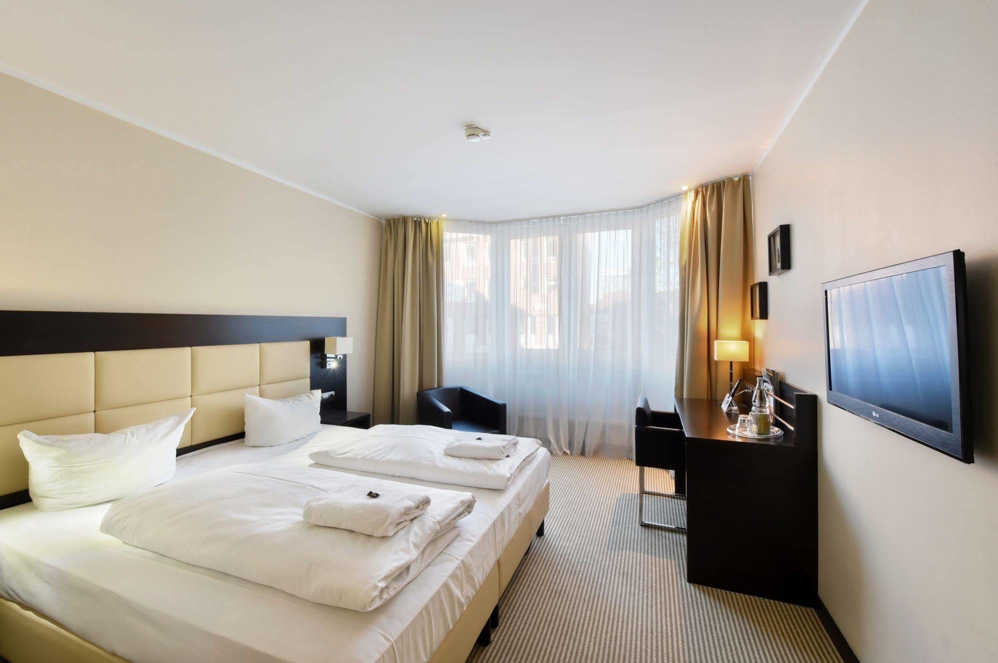 Zi Hotel Karlsruhe Eksteriør billede
