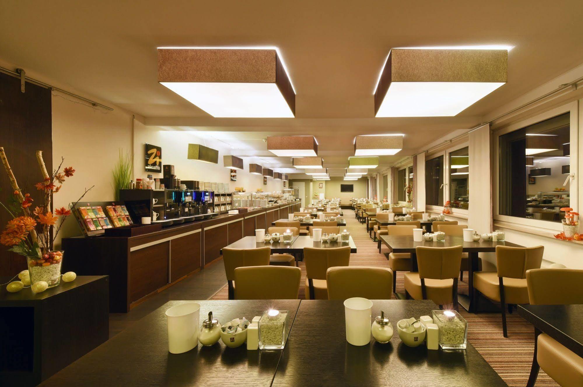 Zi Hotel Karlsruhe Eksteriør billede